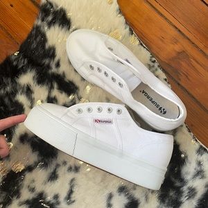Platform White Canvas Superga size 38(US 7.5)
